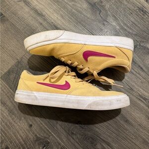 Nike Men’s Yellow Sneakers